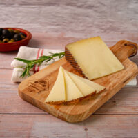 Manchego-Käse DOP aus pasteurisierte Schafsmilch