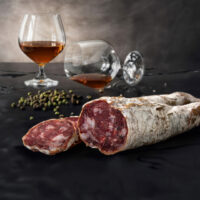 Französische Salami mit Cognac und grünem Pfeffer